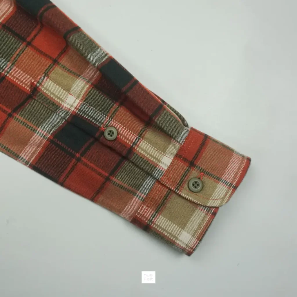 KOBE | Kemeja Flanel Pria Lengan Panjang image 4